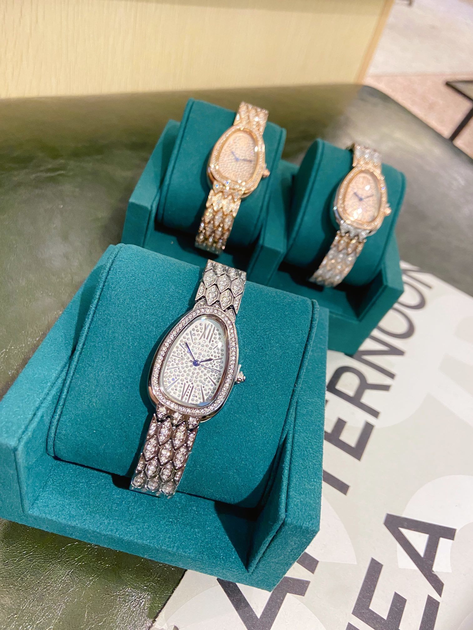 BULGARI - 25 - Image 10