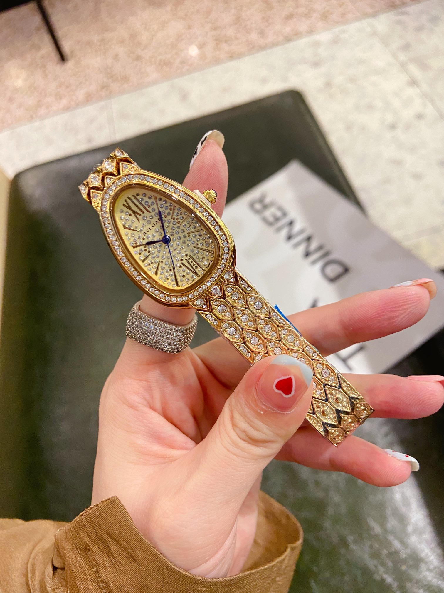 BULGARI - 25 - Image 18