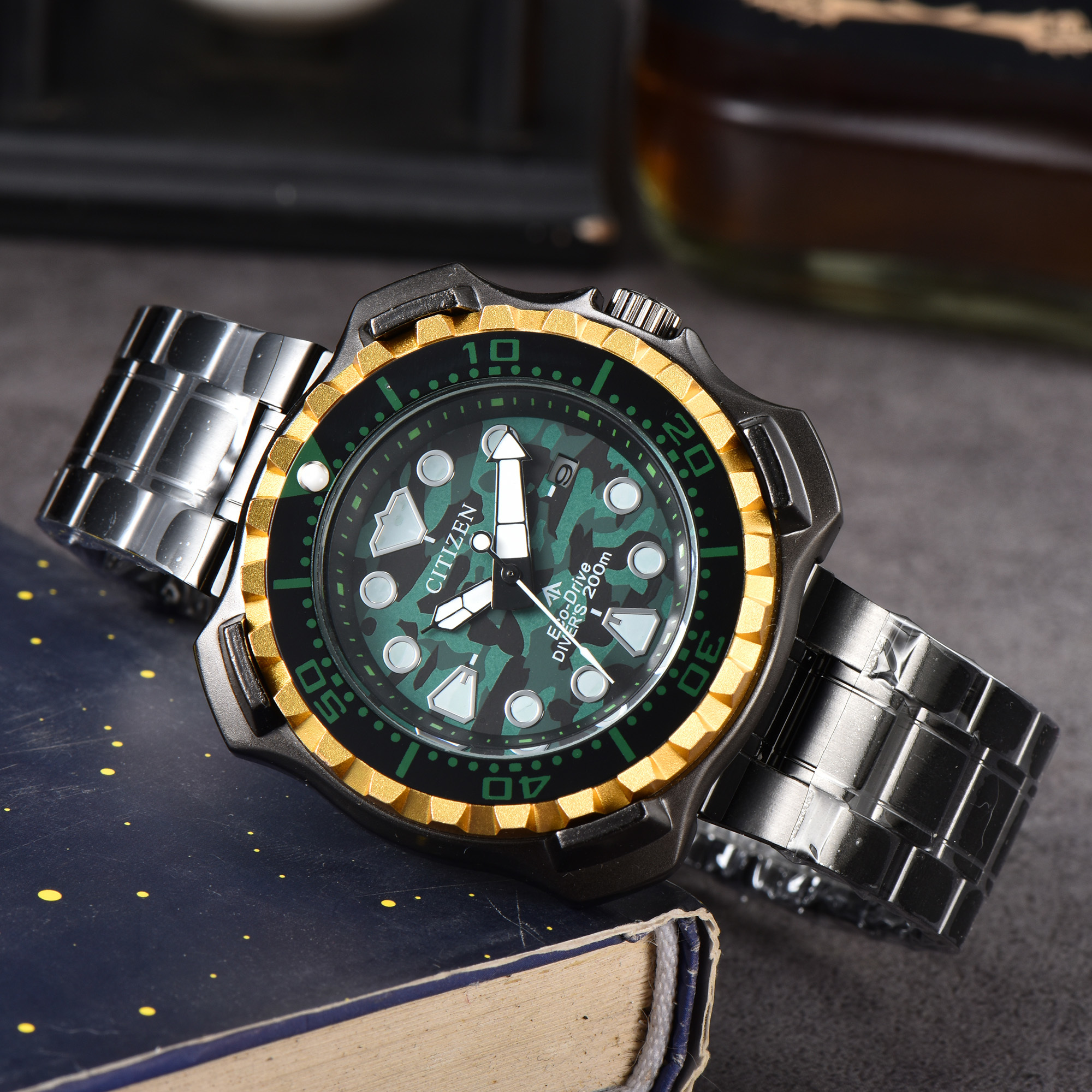 CITIZEN - 2 - Image 18