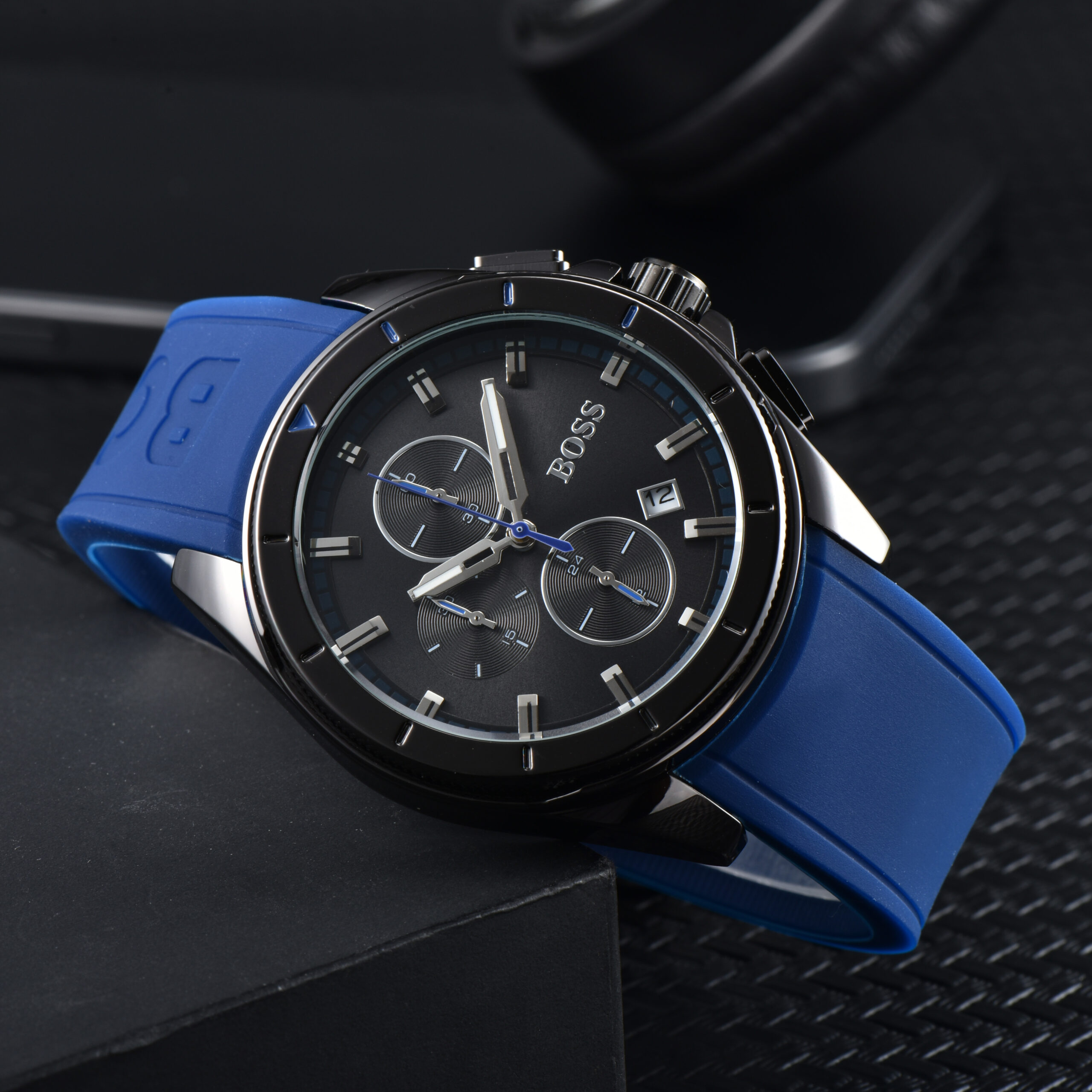 HUGO BOSS - 9