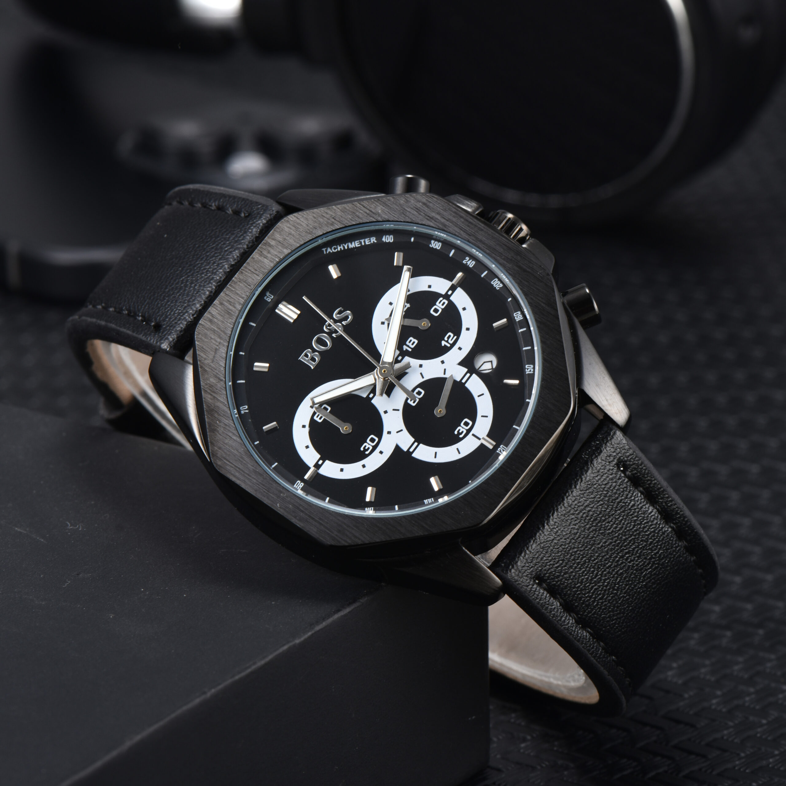 HUGO BOSS - 10 - Image 12