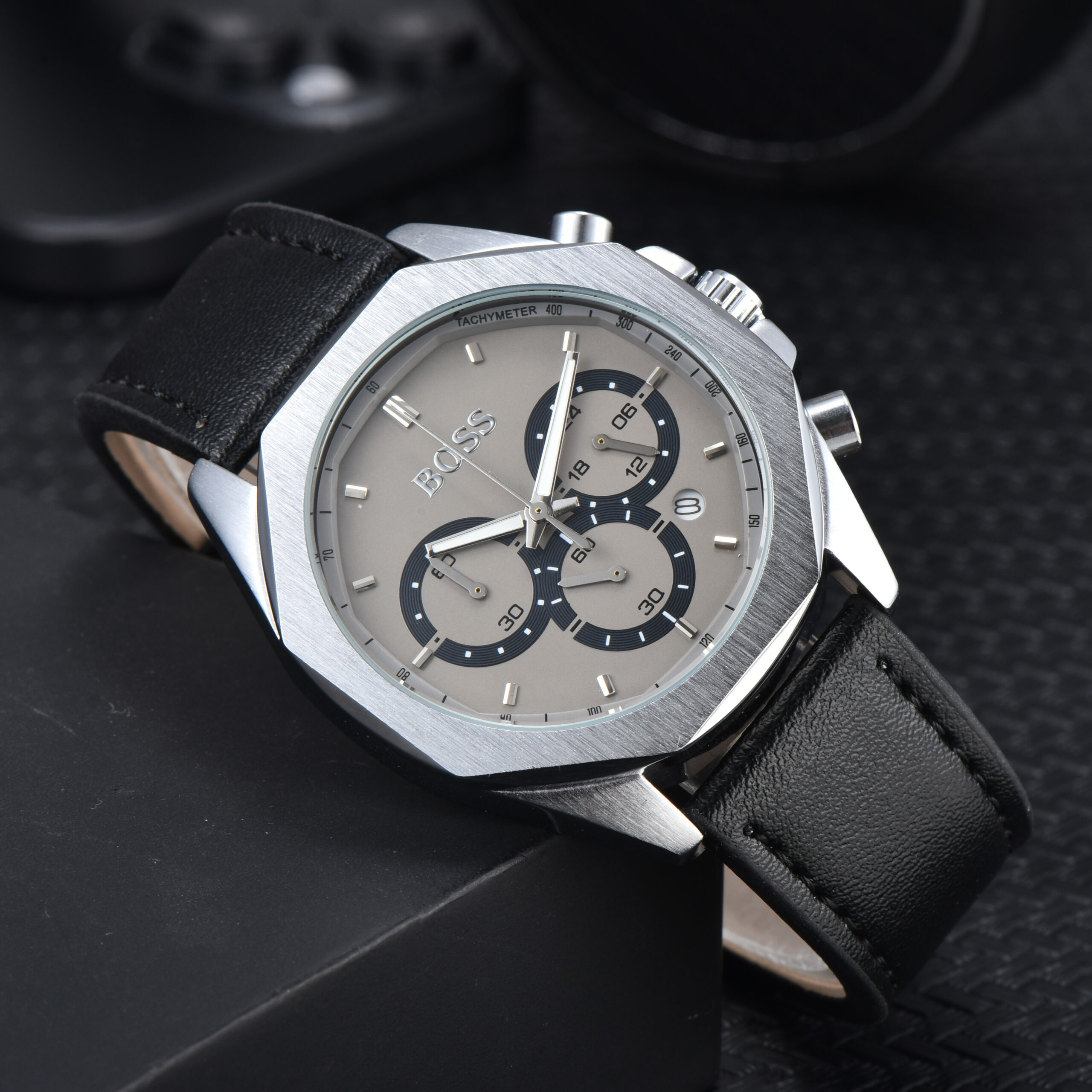 HUGO BOSS - 10 - Image 17