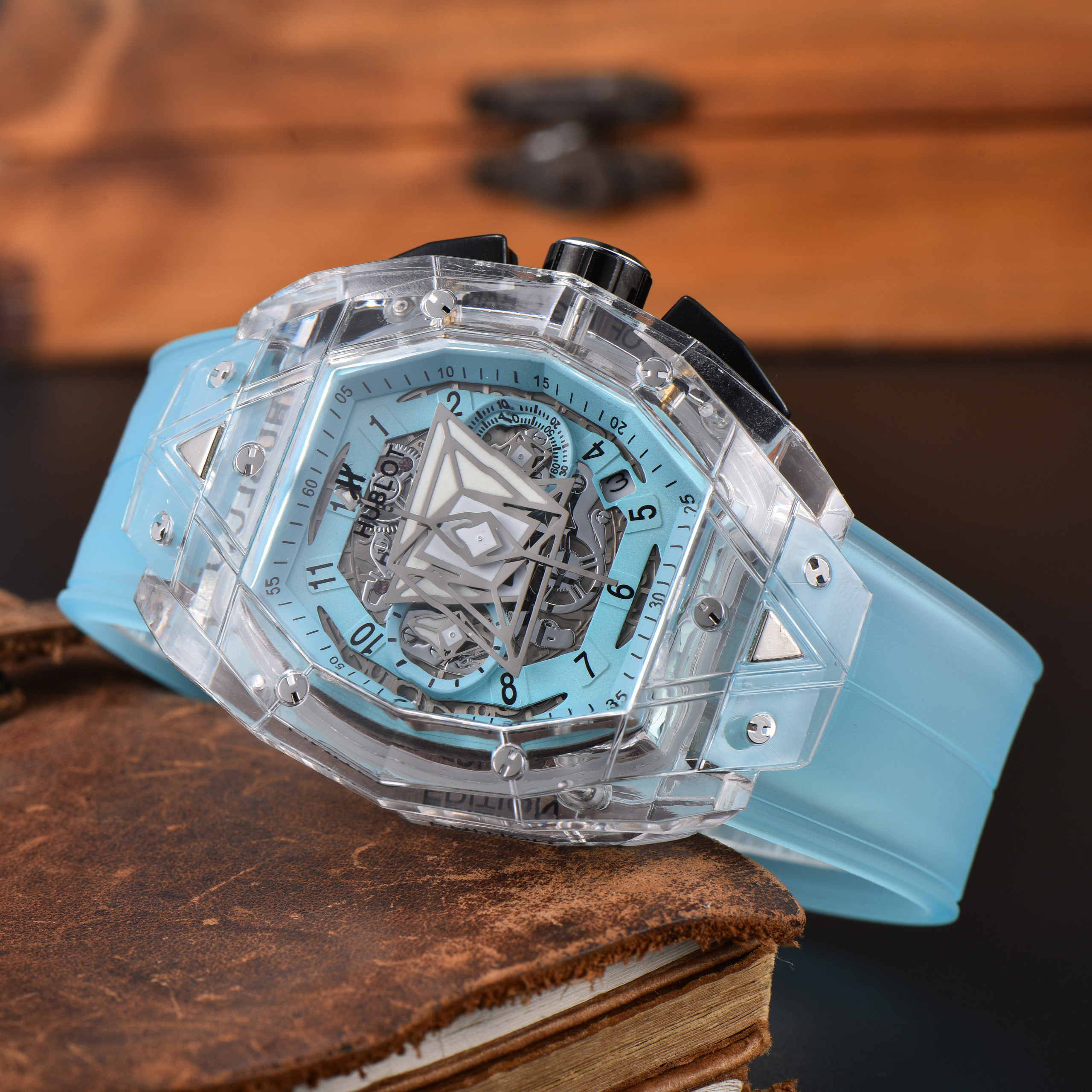 HUBLOT - 24