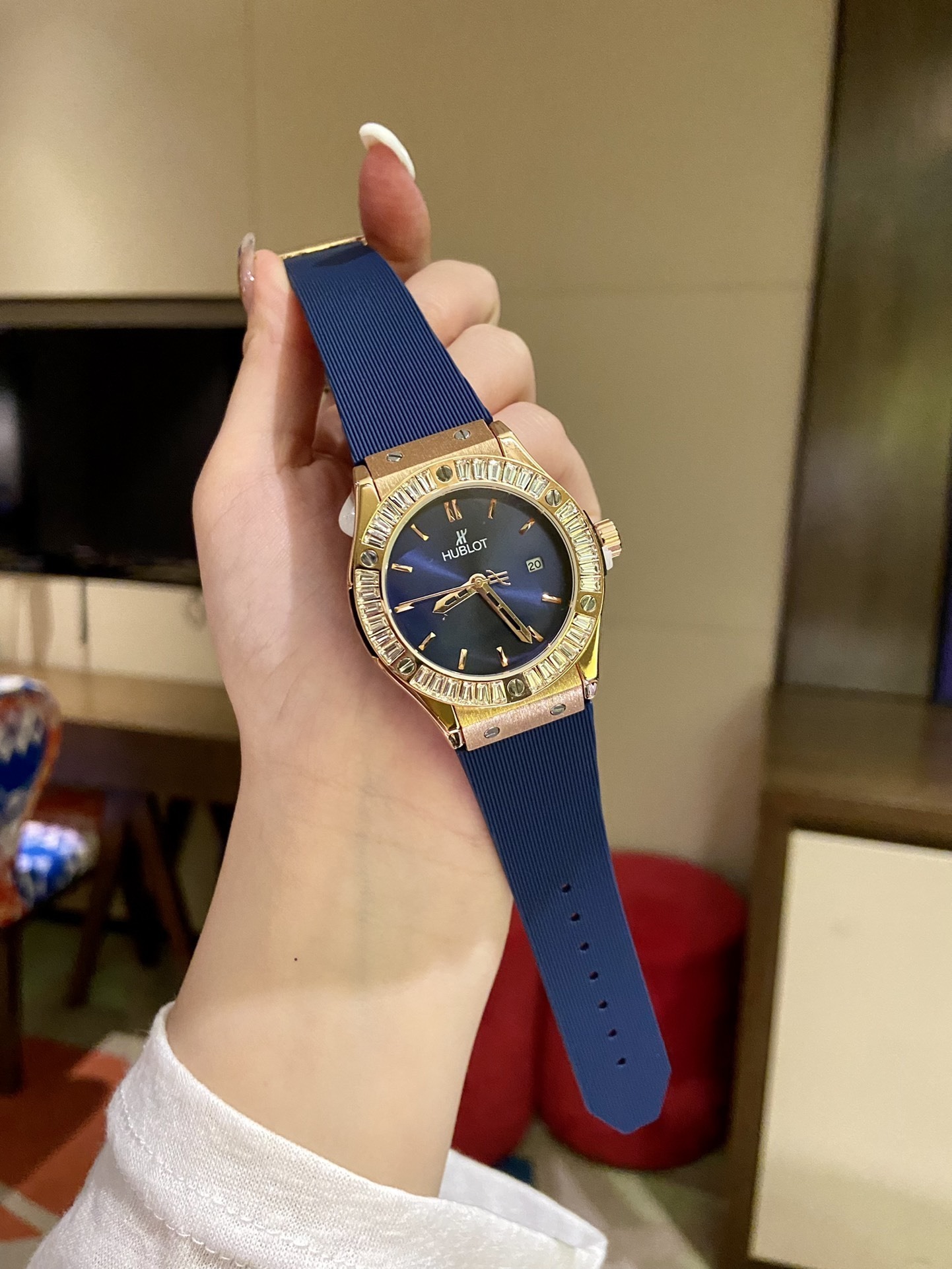 HUBLOT - 32