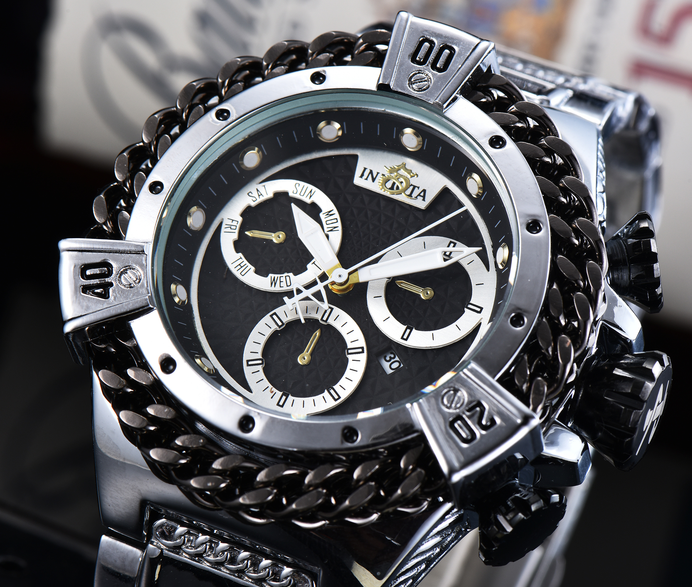 INVICTA - 12
