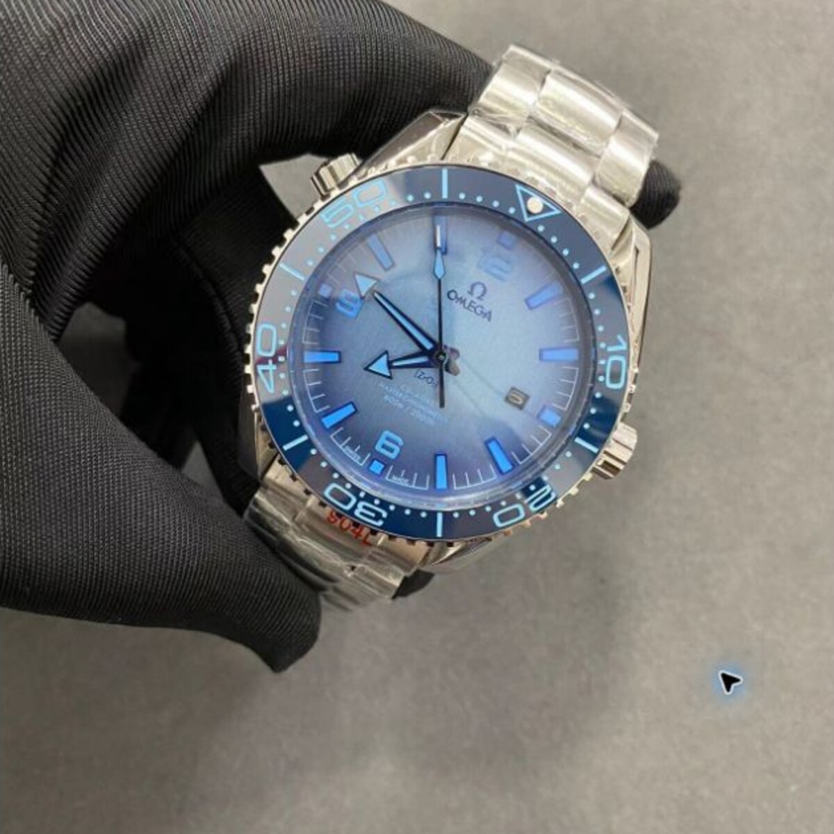OMEGA - 43 - Image 13