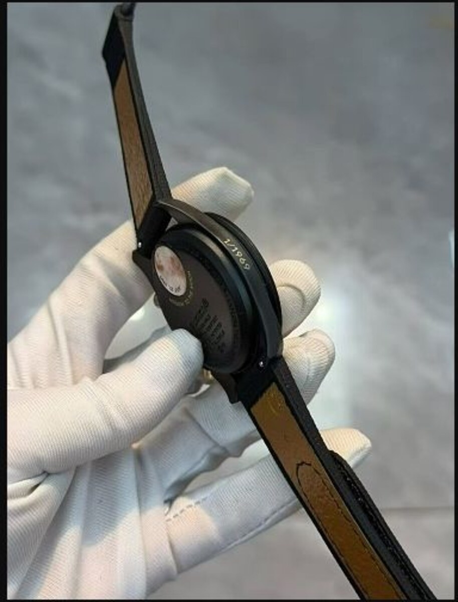 OMEGA - 8 - Image 4