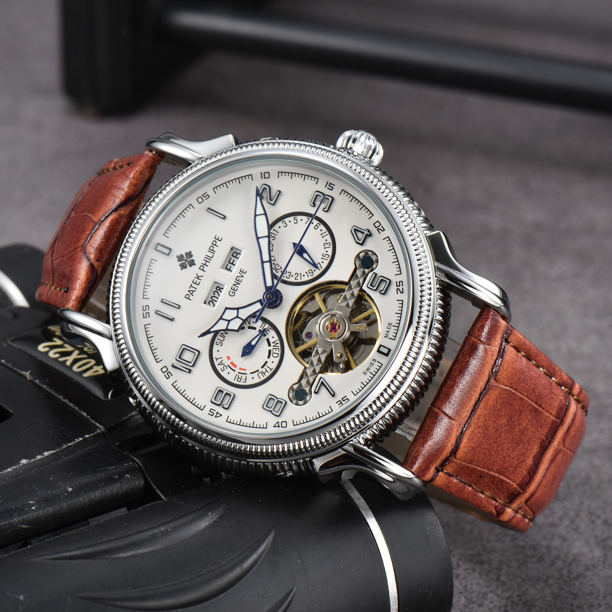 PATEK PHILIPPE - 68 - Image 4