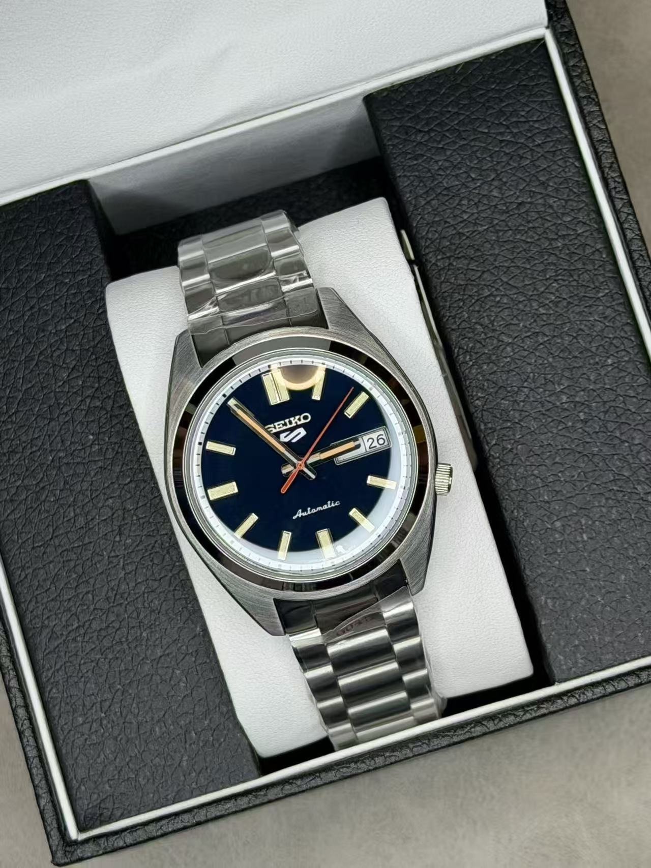 SEIKO - 41 - Image 8