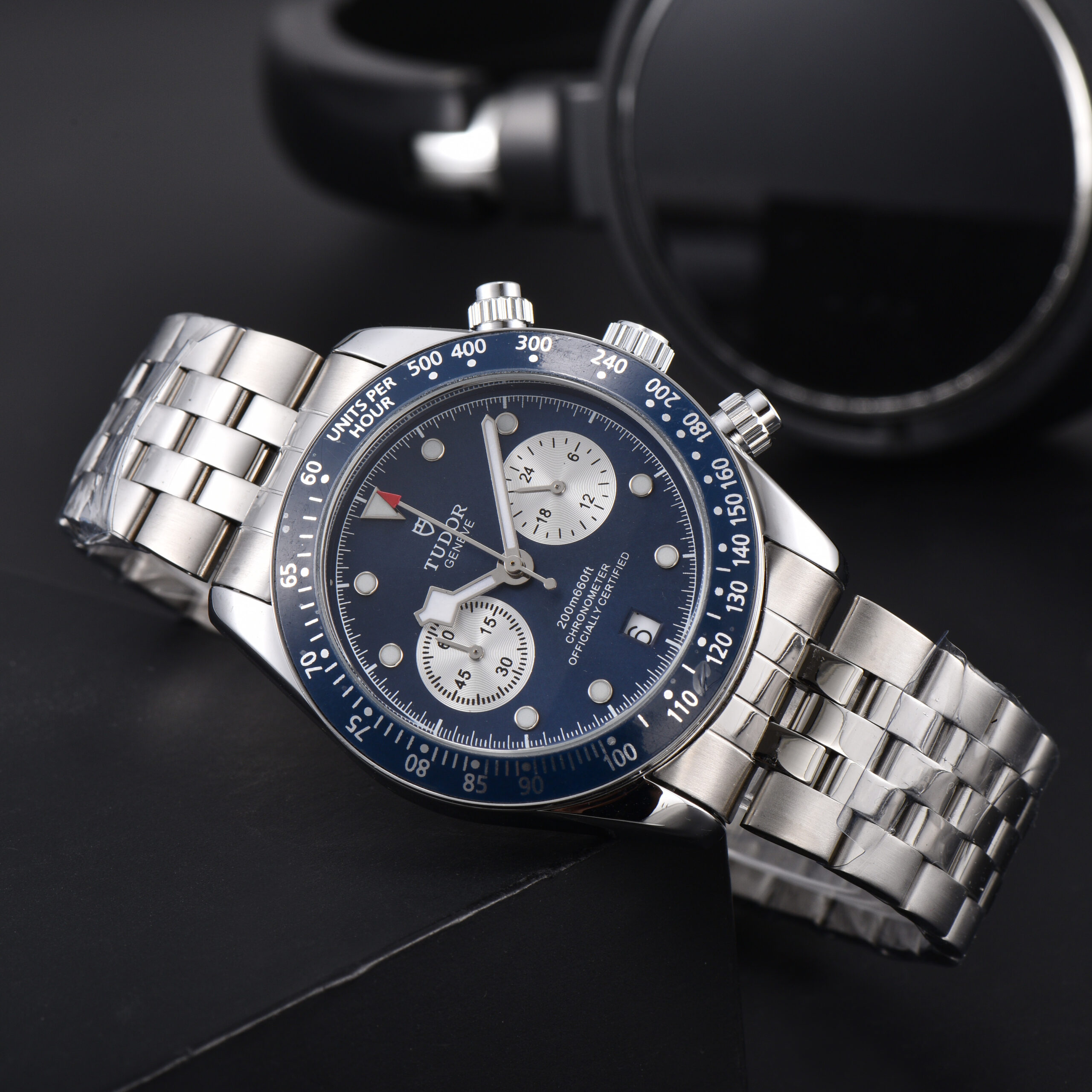 TUDOR - 4