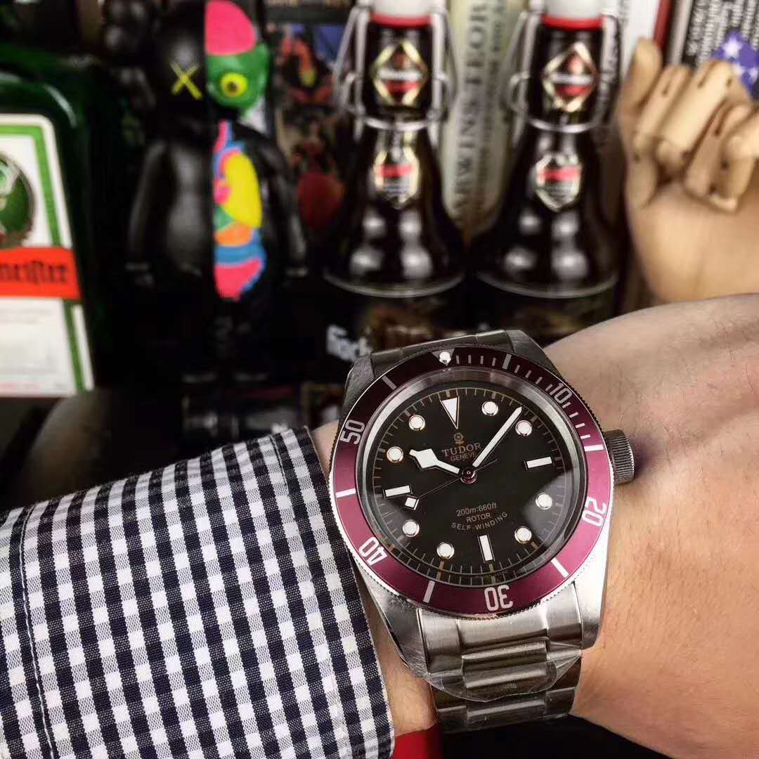 TUDOR - 9 - Image 4