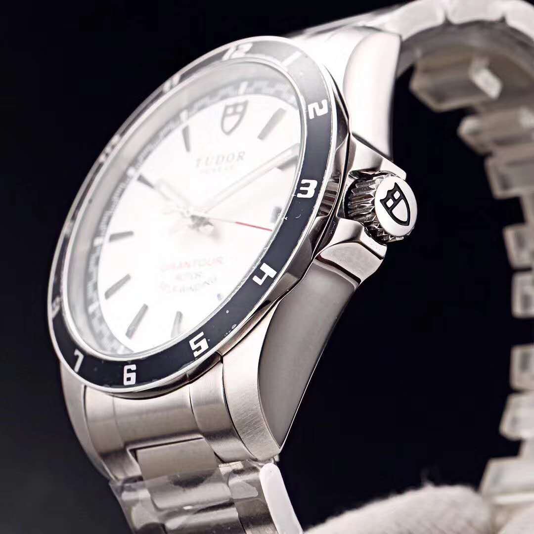 TUDOR - 11 - Image 3