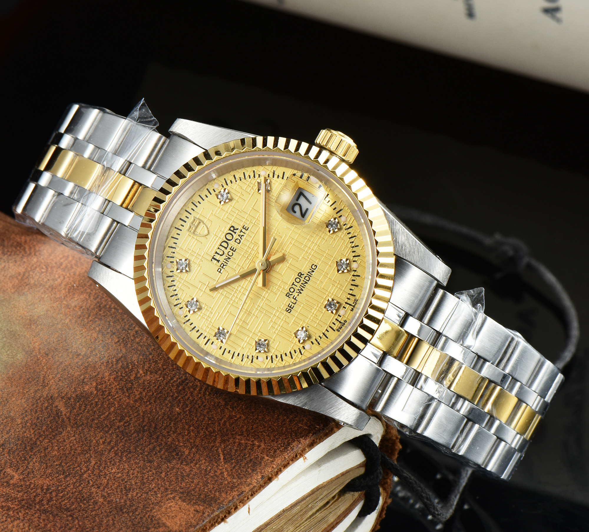 TUDOR - 22 - Image 15