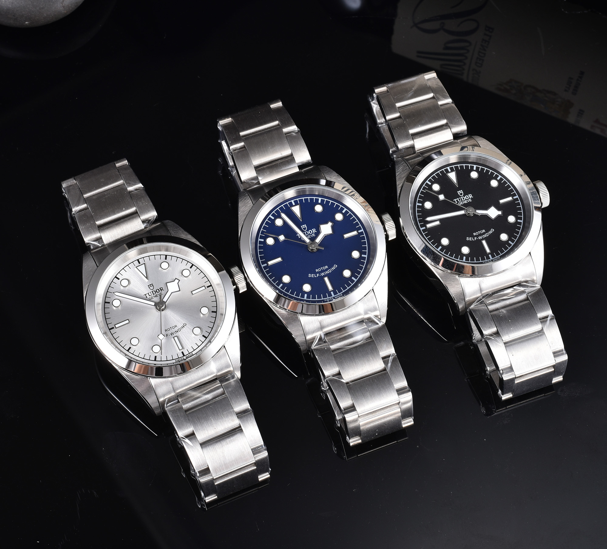 TUDOR - 24