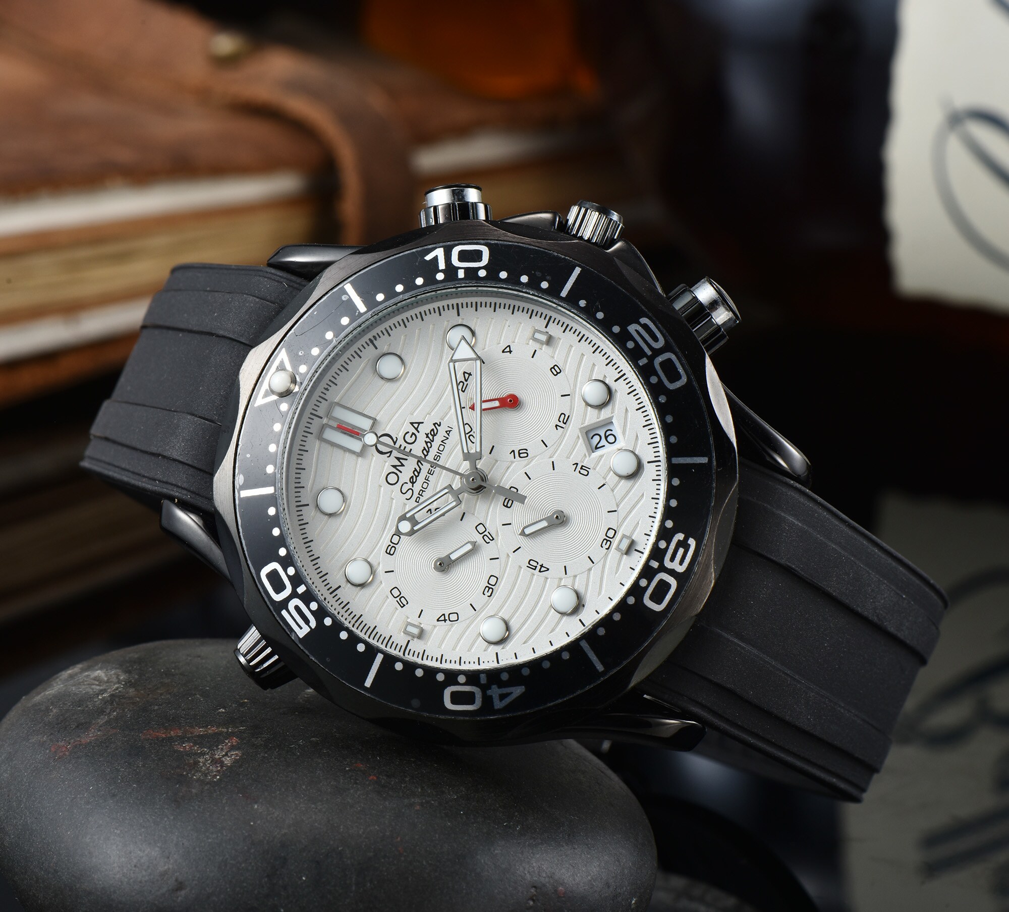 OMEGA - 187 - Image 13