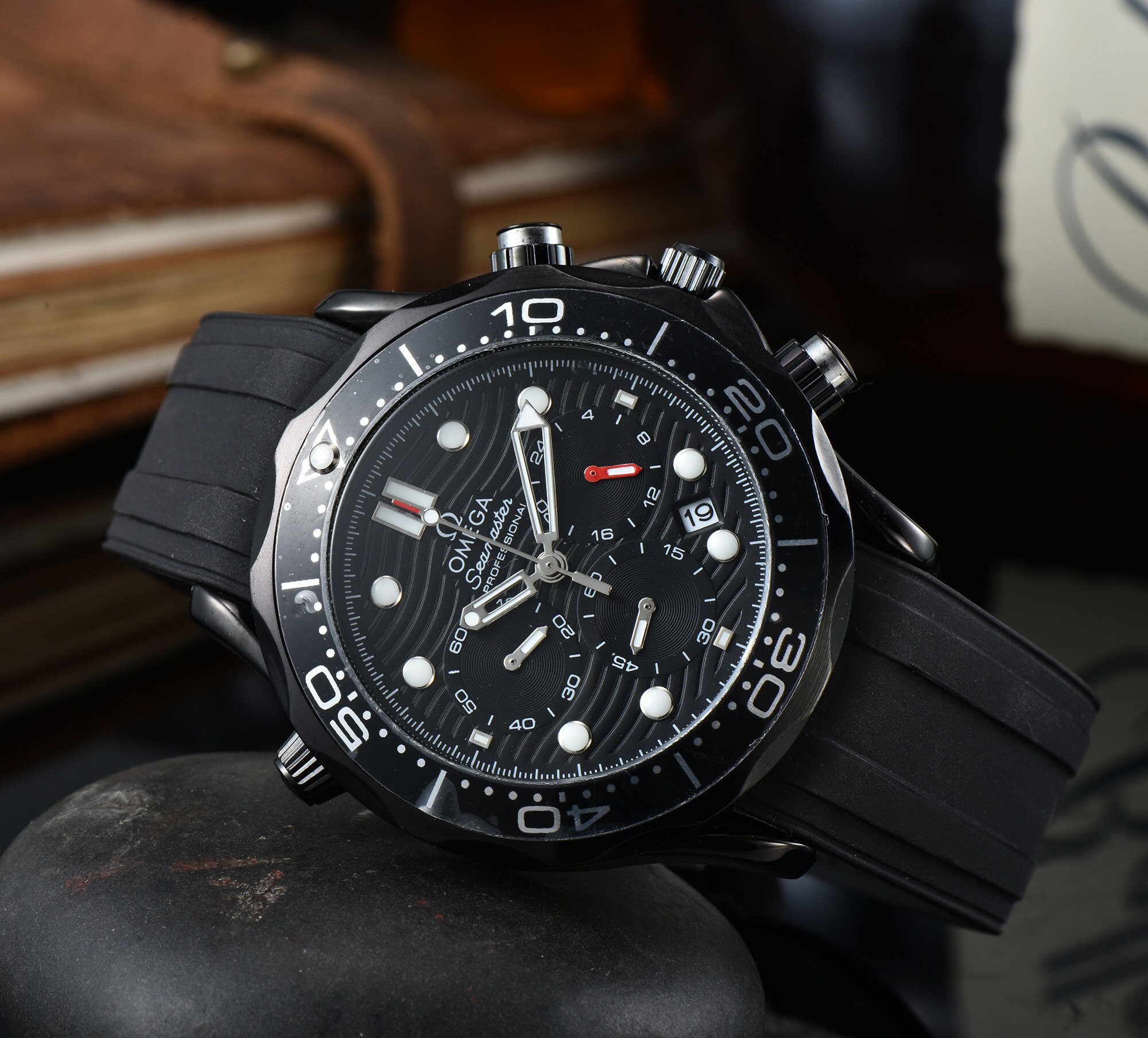 OMEGA - 187 - Image 14
