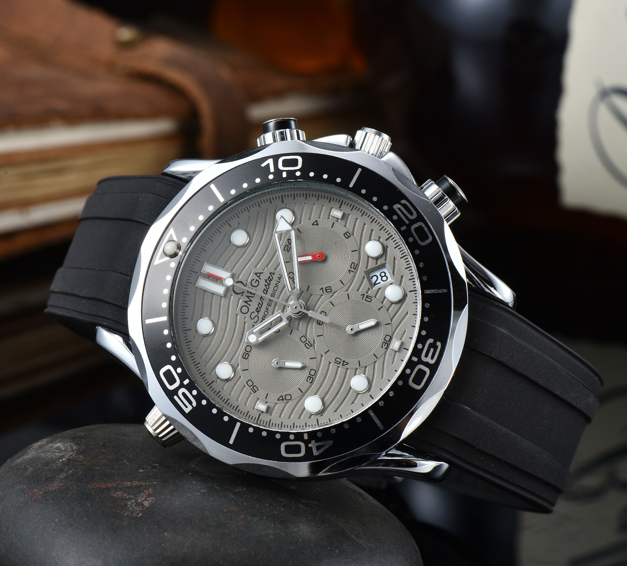 OMEGA - 187 - Image 17