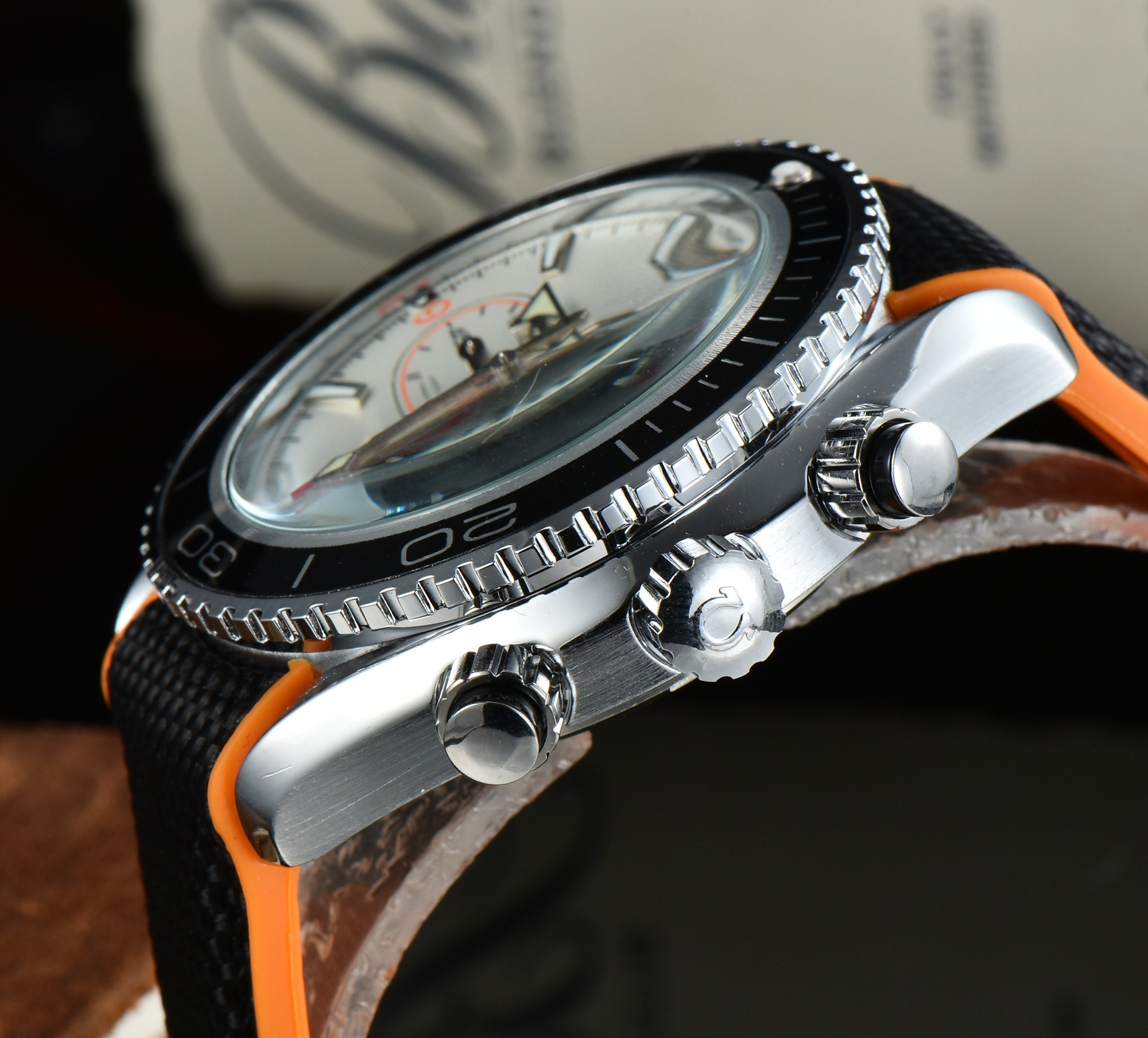 OMEGA - 197 - Image 4