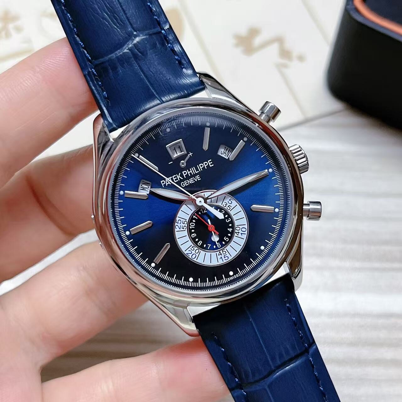 PATEK PHILIPPE - 124 - Image 3