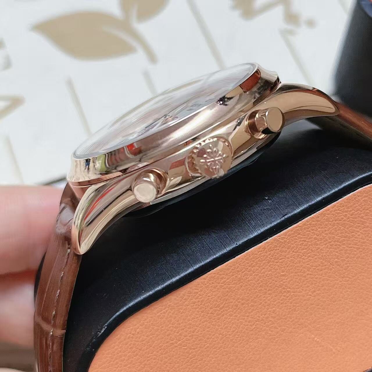 PATEK PHILIPPE - 124 - Image 4