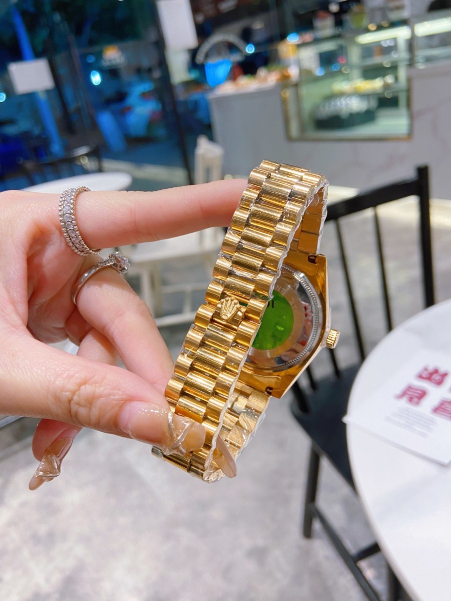 ROLEX – 160 - Image 20
