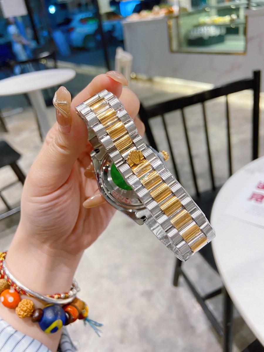 ROLEX – 160 - Image 22